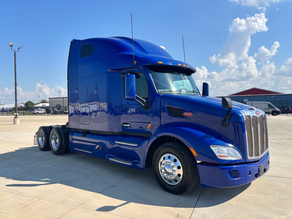 2022 Peterbilt