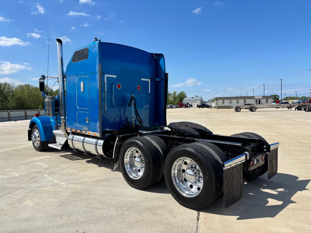 2003 Peterbilt