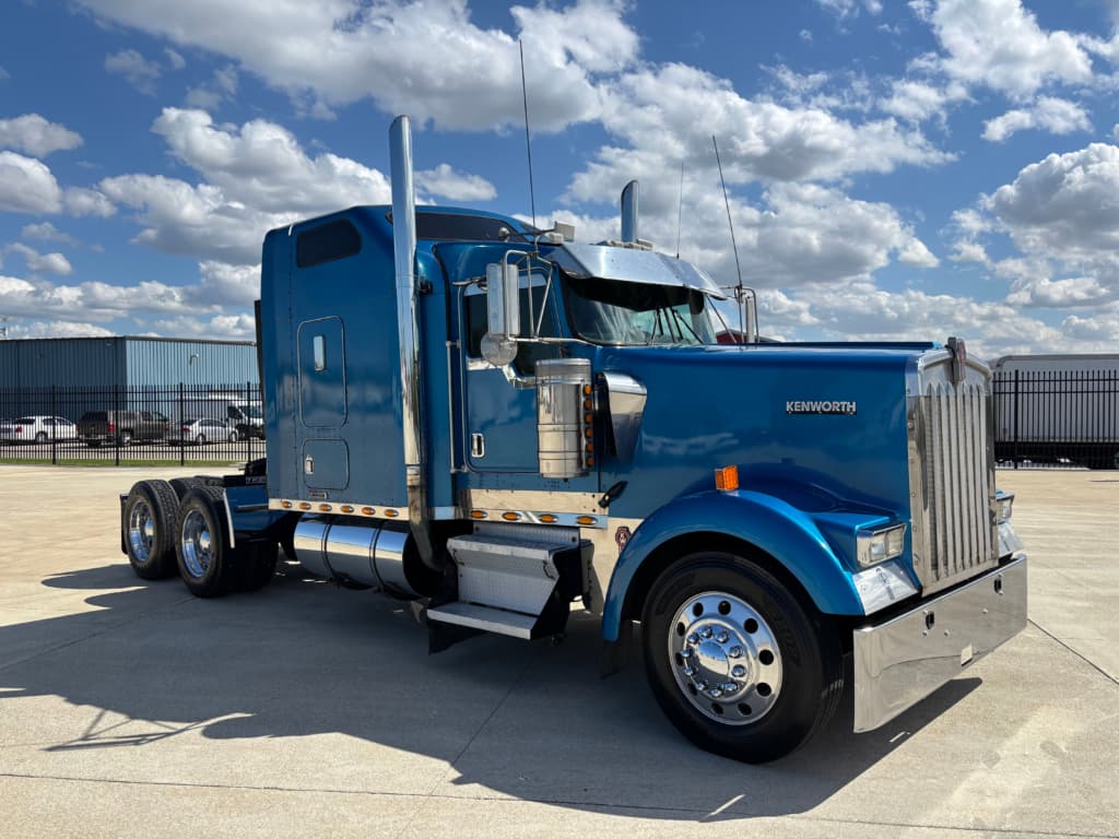 2003 Peterbilt