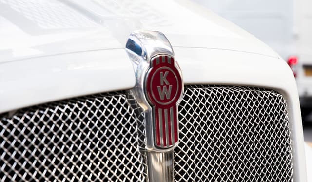 KENWORTH T880: THE ULTIMATE BUYING AND SELLING GUIDE